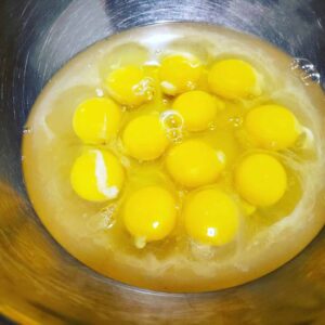 Poach Eggs - Egg After 3 Min In Vinegar